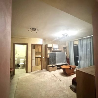 Alquiler de un amplio apartamento de 3 habitaciones, 72 m², Bucarest, Rumanía